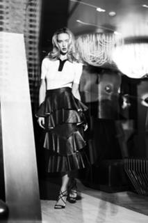 Hannah Ferguson feet photo thumbnail