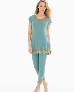 Hannah Ferguson feet photo thumbnail