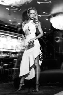 Hannah Ferguson feet photo thumbnail