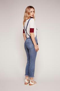 Hannah Ferguson feet photo thumbnail