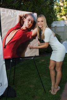 Hannah Ferguson feet photo thumbnail