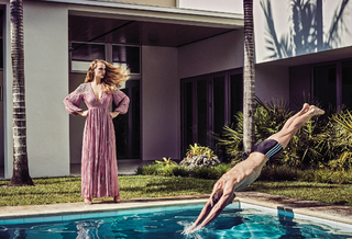 Hannah Ferguson feet photo thumbnail