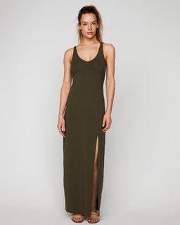 Hannah Ferguson feet photo thumbnail