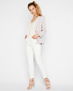 Hannah Ferguson feet photo thumbnail