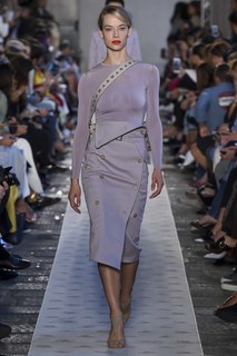 Hannah Ferguson feet photo thumbnail