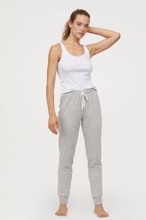 Hannah Ferguson feet photo thumbnail