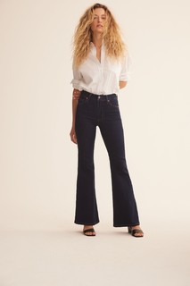 Hannah Ferguson feet photo thumbnail