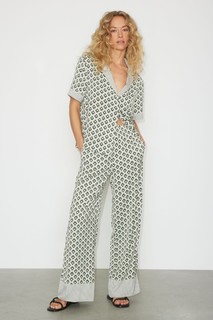 Hannah Ferguson feet photo thumbnail