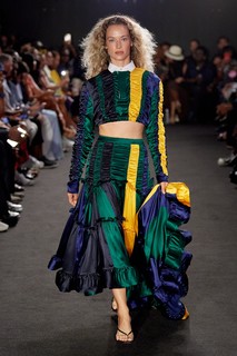 Hannah Ferguson feet photo thumbnail