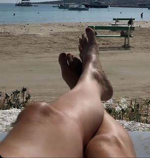 Hannah Ferrier feet photo 20