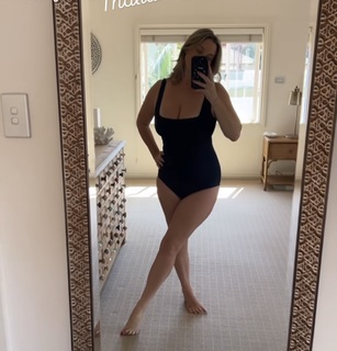 Hannah Ferrier feet photo 1