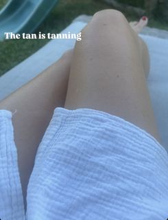 Hannah Ferrier feet photo 5