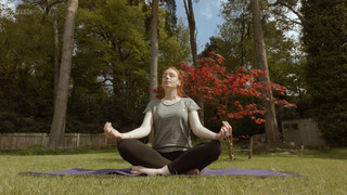 Hannah Fry feet photo thumbnail