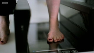 Hannah Fry feet photo thumbnail