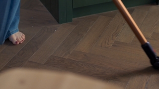 Hannah Fry feet photo thumbnail