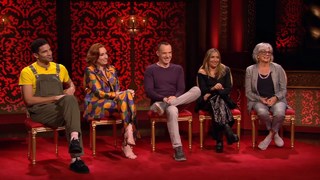 Hannah Fry feet photo thumbnail