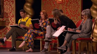 Hannah Fry feet photo thumbnail
