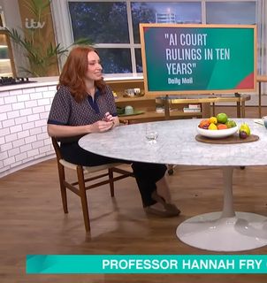 Hannah Fry feet photo thumbnail