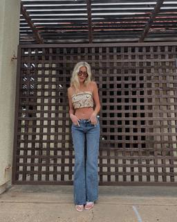 Hannah Godwin feet photo 6