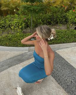 Hannah Godwin feet photo 15