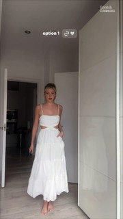 Hannah Godwin feet photo 2