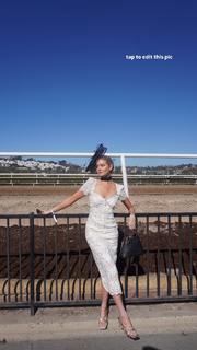 Hannah Godwin feet photo 7