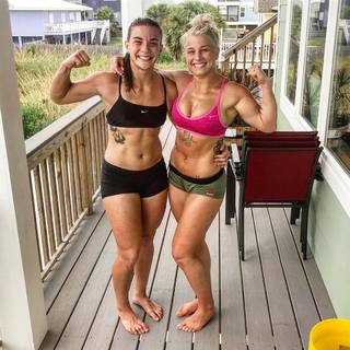 Hannah Goldy feet photo 7