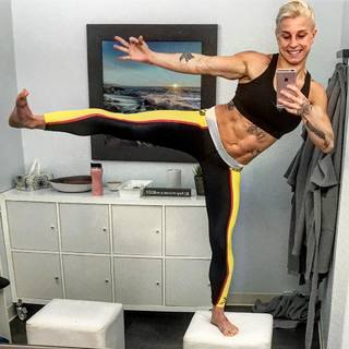 Hannah Goldy feet photo 5