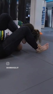 Hannah Goldy feet photo 16