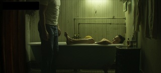 Hannah Gross feet photo 5