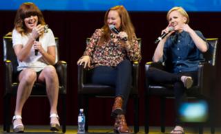 Hannah Hart feet photo thumbnail