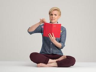 Hannah Hart feet photo thumbnail