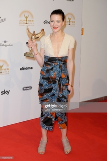 Hannah Herzsprung feet photo 5