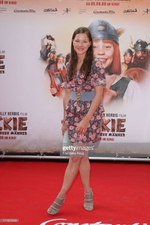 Hannah Herzsprung feet photo 16