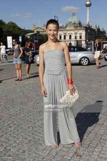 Hannah Herzsprung feet photo 19