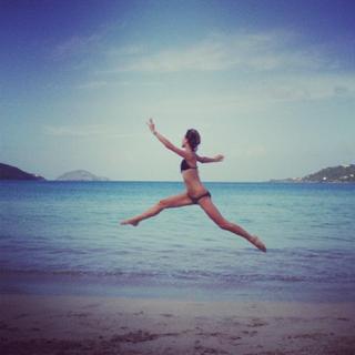 Hannah Jeter feet photo thumbnail