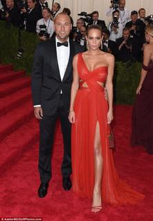 Hannah Jeter feet photo thumbnail