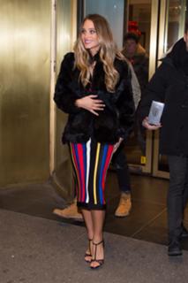 Hannah Jeter feet photo thumbnail
