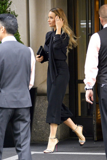Hannah Jeter feet photo thumbnail