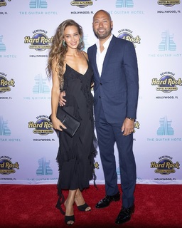 Hannah Jeter feet photo thumbnail