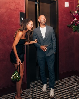 Hannah Jeter feet photo thumbnail