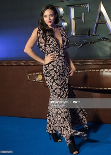 Hannah John-Kamen feet photo thumbnail