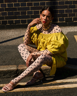 Hannah John-Kamen feet photo thumbnail
