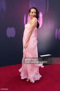 Hannah John-Kamen feet photo thumbnail