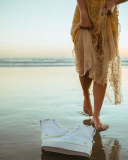 Hannah Kepple feet photo thumbnail