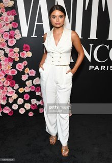 Hannah Kepple feet photo thumbnail