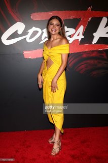 Hannah Kepple feet photo thumbnail