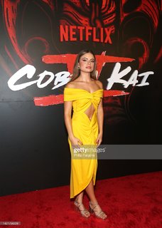 Hannah Kepple feet photo thumbnail