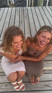 Hannah Kepple feet photo thumbnail