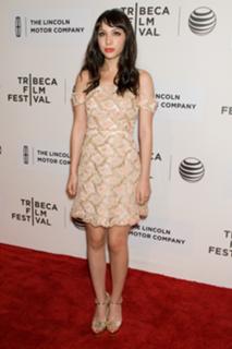 Hannah Marks feet photo 3